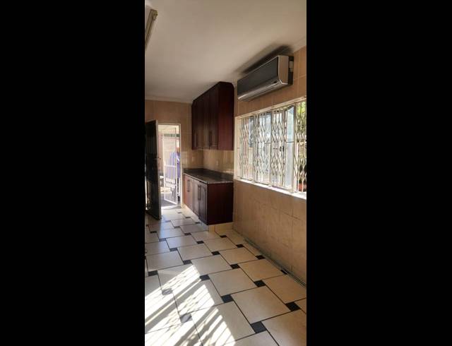 2 BEDROOM PROPERTY TO RENT IN DURBAN NORTH